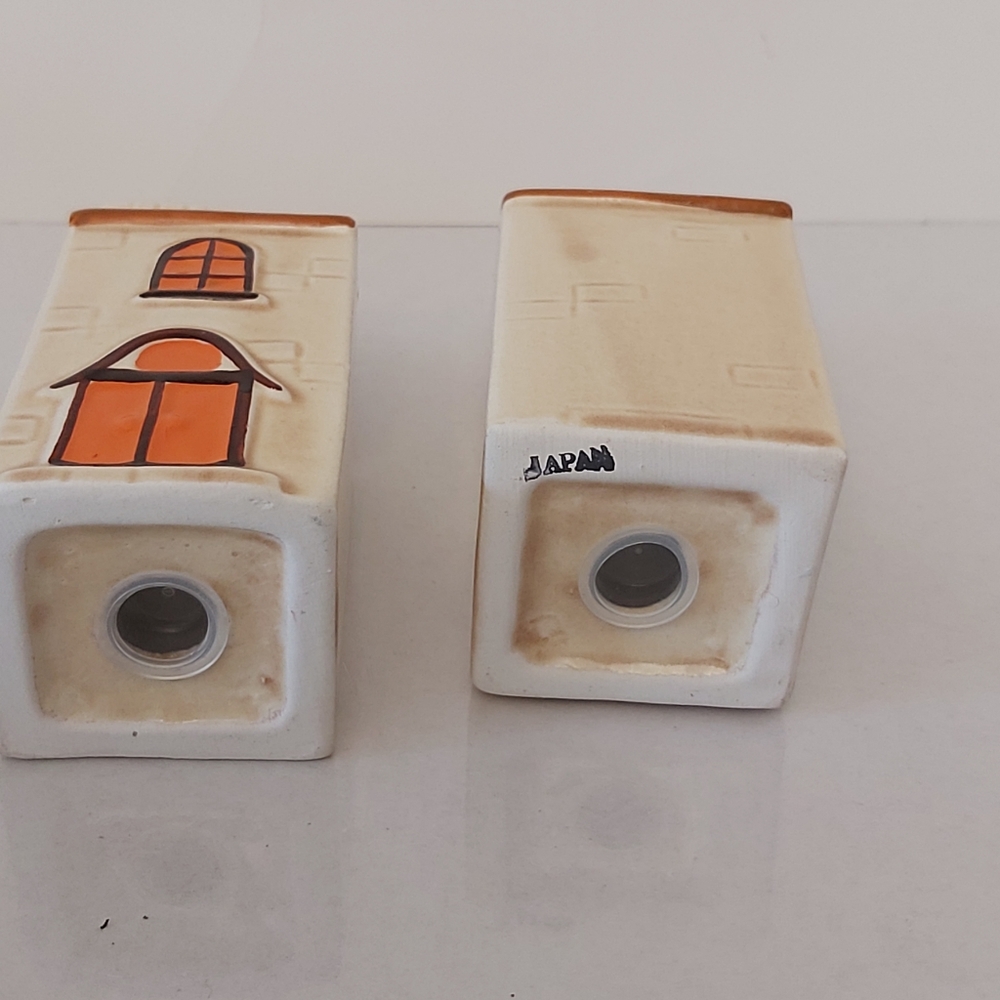 Vintage Salt and Pepper Shakers - Picture 3 of 3